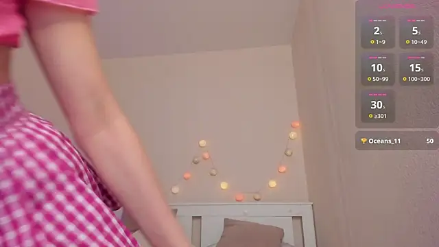 Snapshot of DanaCandy chatting on 12.19.24 DanaCandy online show from 12.19.24