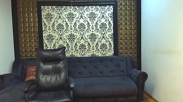 Snapshot of LissaBigTitts chatting on 11.07.25 LissaBigTitts online show from 11.07.25