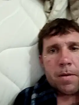 Snapshot of discrCs chatting on 02.17.26 discrCs online show from 02.17.26