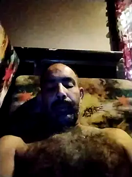 Snapshot of salimbasha chatting on 10.26.25 salimbasha online show from 10.26.25