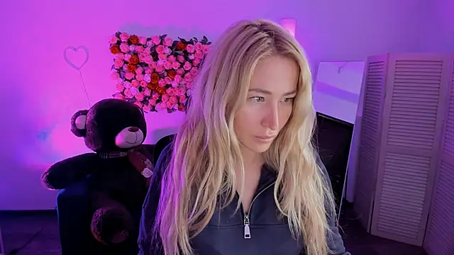 AstraMonroe online show from 04.18.26