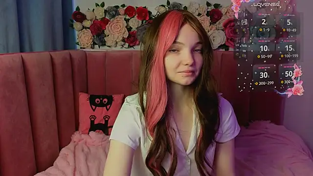 AnimeAlica18 online show from 11.27.25