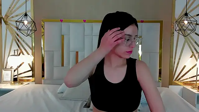 maddy jaclsonw online show from 10.18.25