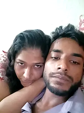 Snapshot of Hotty-couple063 chatting on 09.11.25 Hotty-couple063 online show from 09.11.25