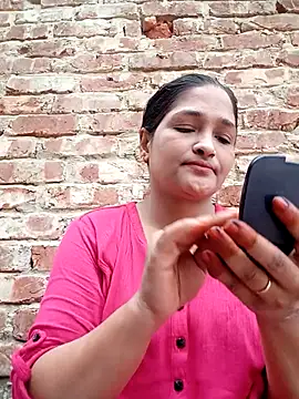 Snapshot of Hotty-couple063 chatting on 11.01.25 Hotty-couple063 online show from 11.01.25