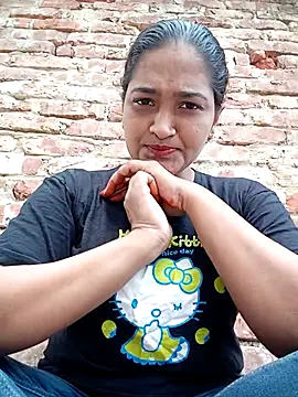 Snapshot of Hotty-couple063 chatting on 11.03.25 Hotty-couple063 online show from 11.03.25