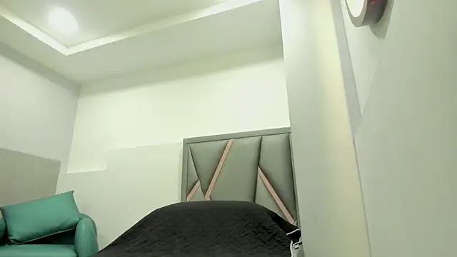 klariz09 online show from 09.15.25