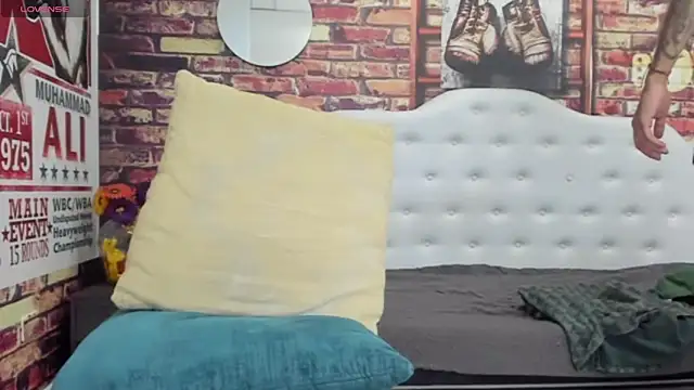 Ian1  online show from 11.14.25