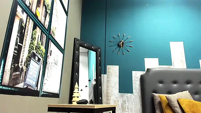 Ian1  online show from 11.25.25