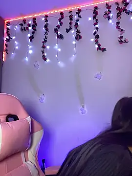 Lia  1 online show from 01.18.26