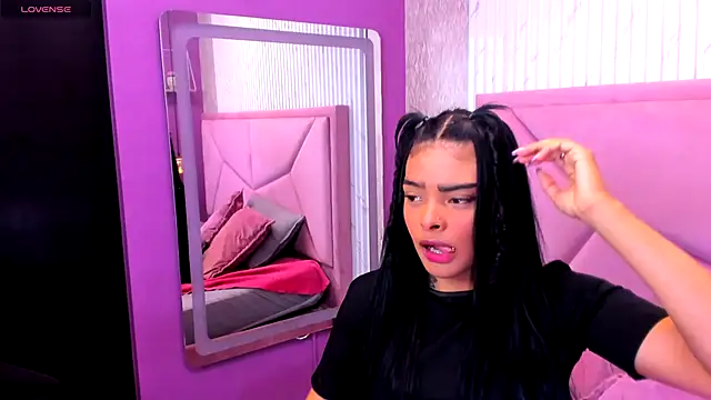 EmmaEbony  online show from 11.15.25