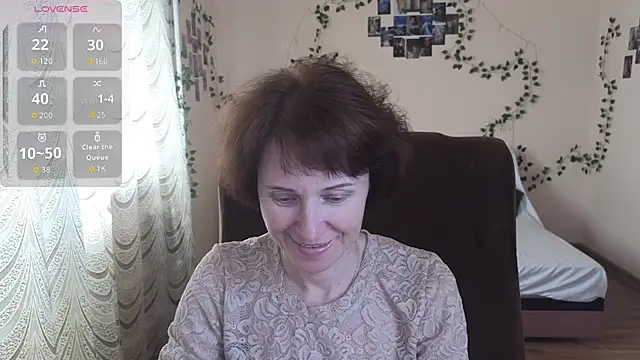 Lia Tito online show from 10.24.25