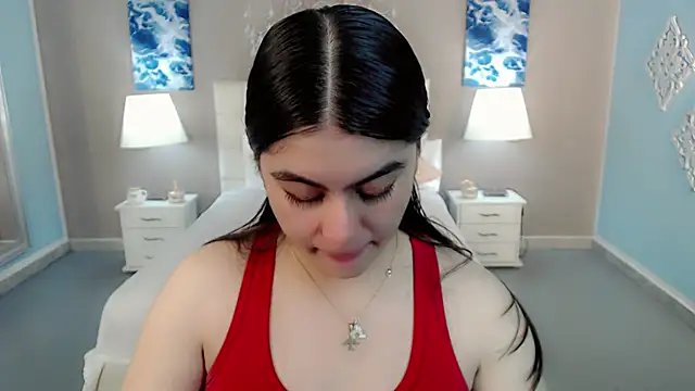 Snapshot of maddissonivanova chatting on 11.20.25 maddissonivanova online show from 11.20.25