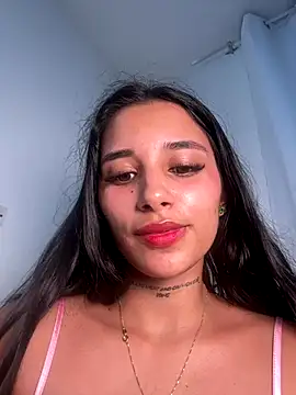 Lorena Mcfly online show from 12.15.25