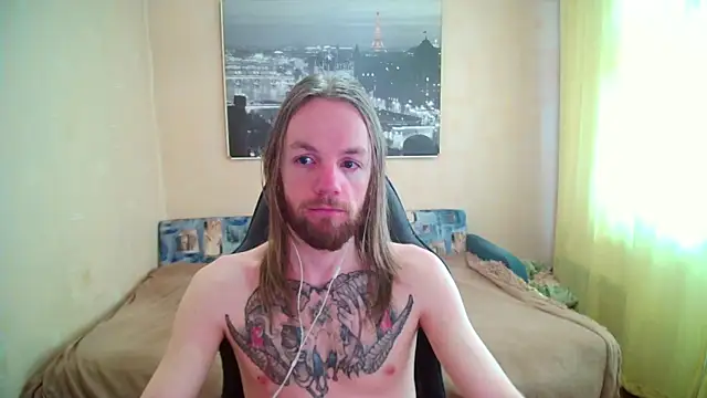 Snapshot of AdamDickens chatting on 06.17.26 AdamDickens online show from 06.17.26