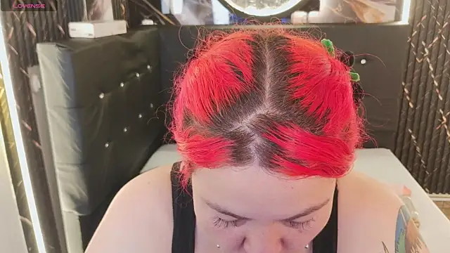 Witch Scarlet online show from 04.15.26