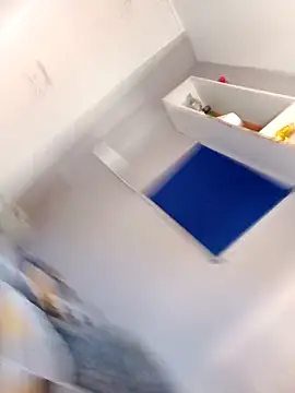 Snapshot of Blomanda chatting on 10.27.25 Blomanda online show from 10.27.25