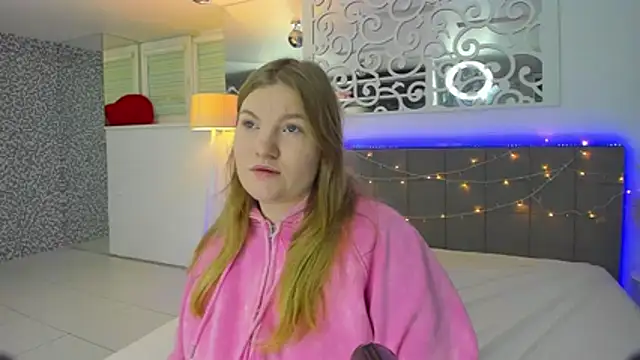 AshleyJoness online show from 12.21.25