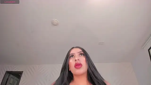 LeahLombardi  online show from 03.31.26