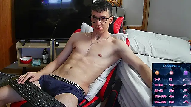 angelicious  online show from 01.10.26