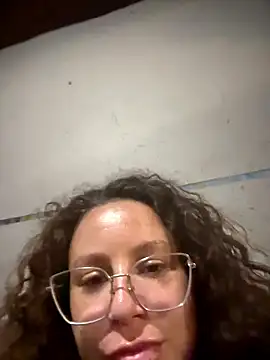 JhenneRouge online show from 01.11.26