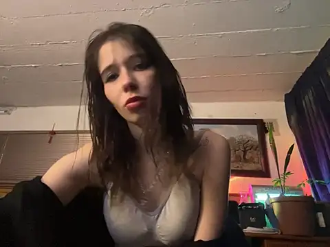 Snapshot of the_holy_t chatting on 10.18.25 the holy t online show from 10.18.25