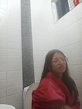 Snapshot of Yandal_Iris chatting on 12.14.25 Yandal Iris online show from 12.14.25