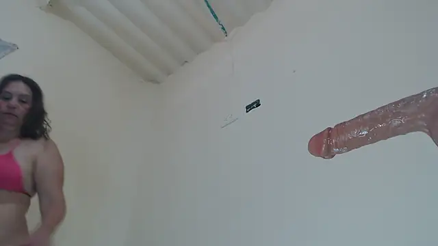 Snapshot of Monserrat_Sweet chatting on 04.13.26 Monserrat Sweet online show from 04.13.26