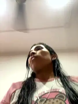 Rosa 25x online show from 01.12.26