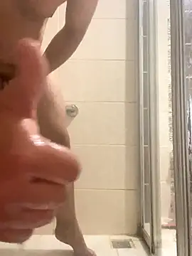 Snapshot of Randum3232 chatting on 10.14.25 Randum3232 online show from 10.14.25