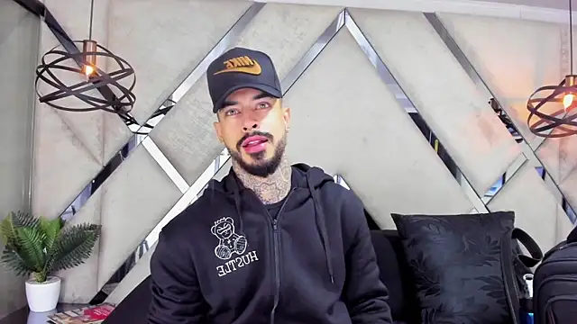 VinzenzRizzo online show from 11.06.25