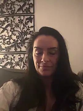 Islaymae gilf online show from 12.22.25