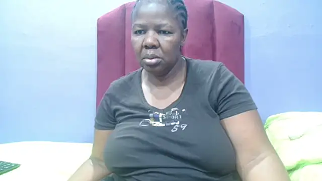 NaughtyChubbyZoe online show from 11.26.25