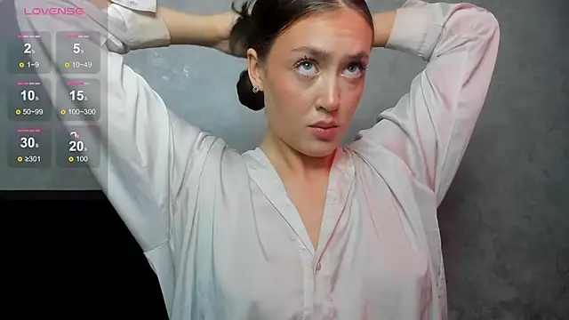 SaraMoren0 online show from 09.18.25