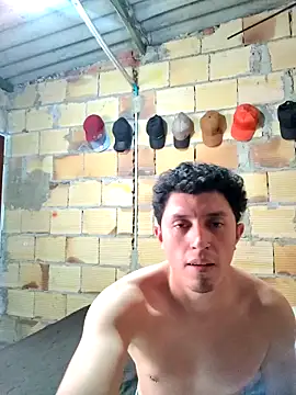 Snapshot of douglaszaens chatting on 10.29.25 douglaszaens online show from 10.29.25