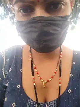 Snapshot of SEXY-SIMI-BHABI chatting on 03.05.26 SEXY-SIMI-BHABI online show from 03.05.26