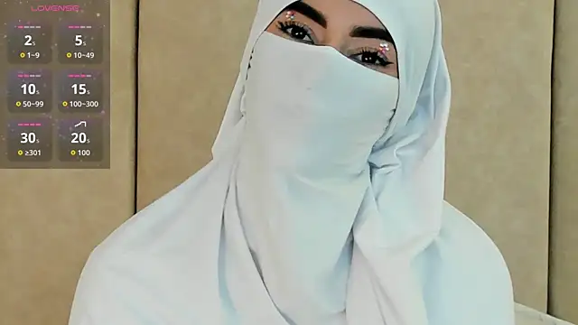  Zahiira  online show from 09.12.25