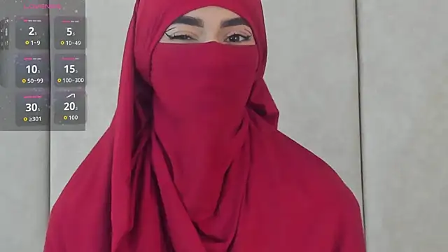  Zahiira  online show from 09.26.25