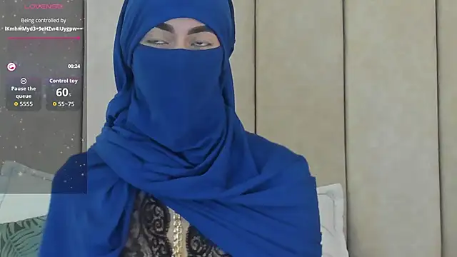  Zahiira  online show from 10.25.25