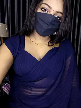 Webrowncouple online show from 10.02.25