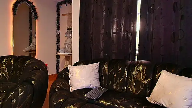 Snapshot of Sophie_Janner chatting on 11.13.25 Sophie Janner online show from 11.13.25