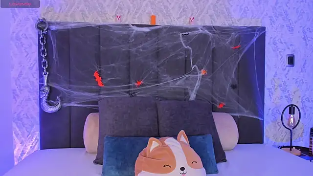 Snapshot of dana_hazze chatting on 10.29.25 dana hazze online show from 10.29.25