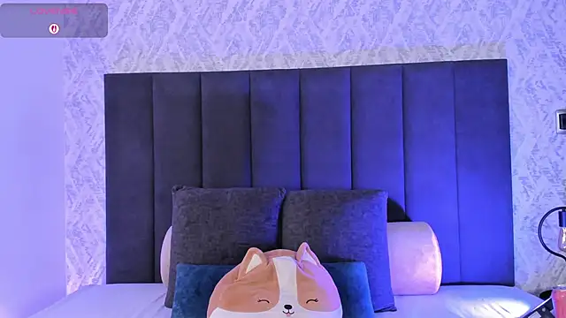 Snapshot of dana_hazze chatting on 11.08.25 dana hazze online show from 11.08.25