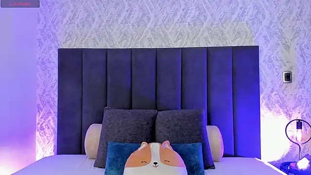 Snapshot of dana_hazze chatting on 11.17.25 dana hazze online show from 11.17.25