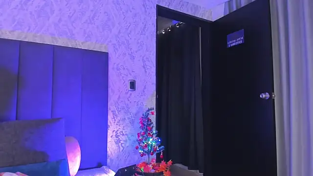 Snapshot of dana_hazze chatting on 11.27.25 dana hazze online show from 11.27.25