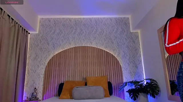 Snapshot of dana_hazze chatting on 02.28.26 dana hazze online show from 02.28.26