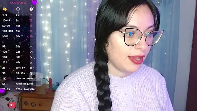 Snapshot of Camila_Ord chatting on 11.21.25 Camila Ord online show from 11.21.25