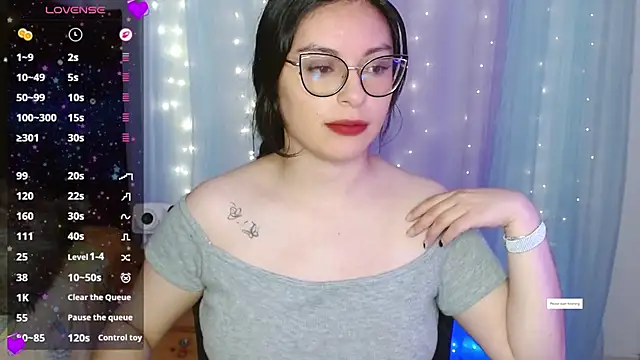 Snapshot of Camila_Ord chatting on 11.22.25 Camila Ord online show from 11.22.25