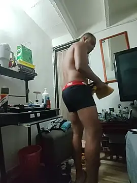 Snapshot of SanChacal5694 chatting on 11.24.25 SanChacal5694 online show from 11.24.25