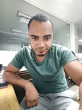 Snapshot of SanChacal5694 chatting on 11.28.25 SanChacal5694 online show from 11.28.25